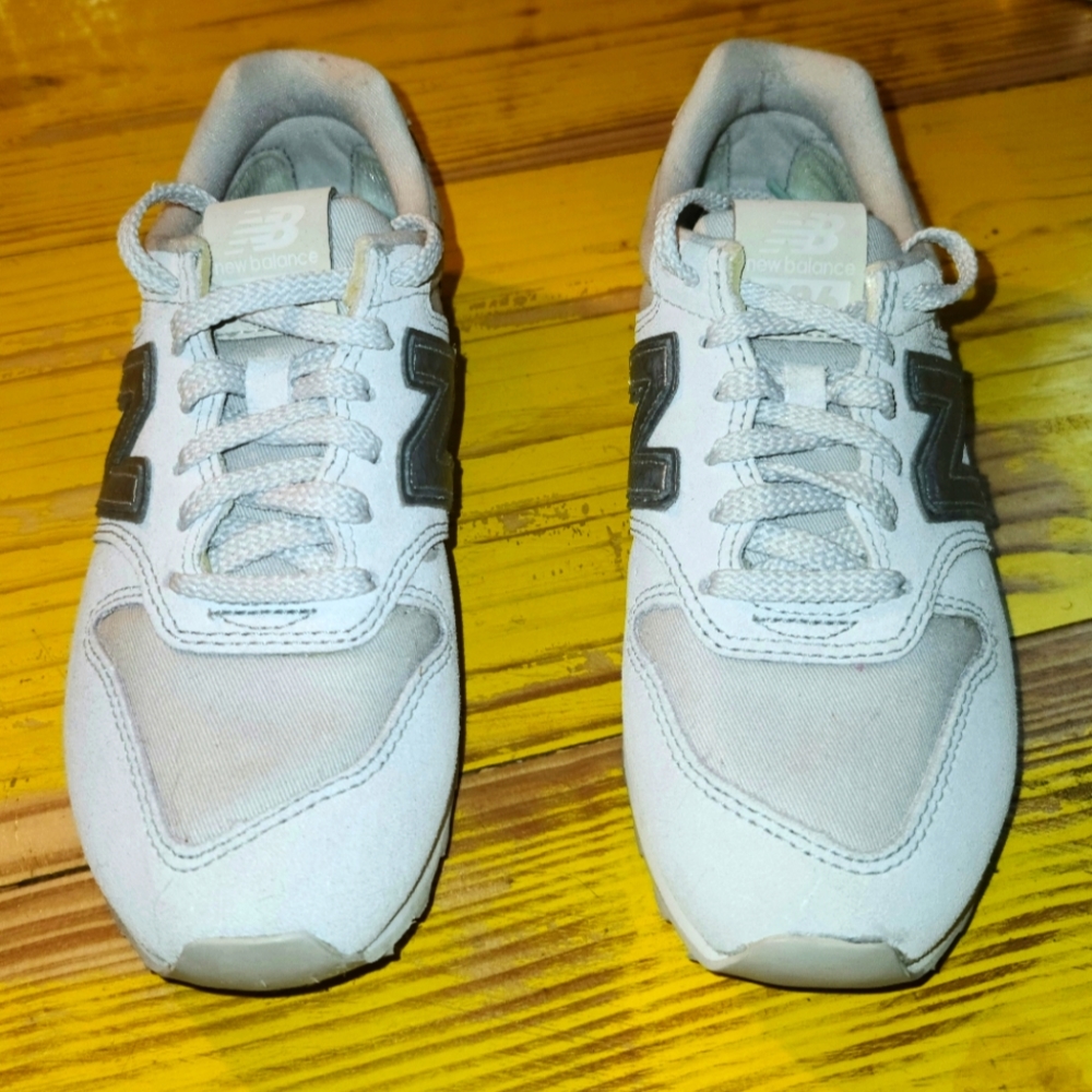 New Balance 996 Tennis Shoes